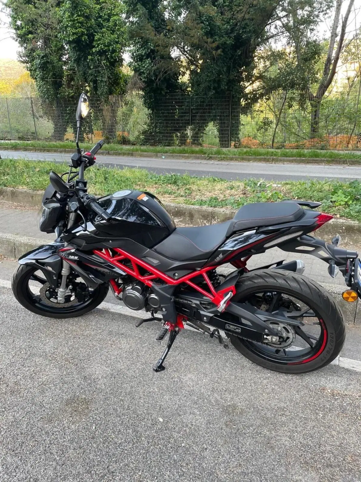 Benelli BN 125 (2021 - 25) (2)