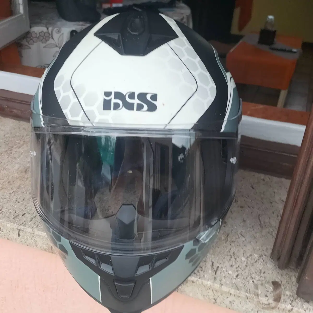 Casco e paraschiena Ixs (3)