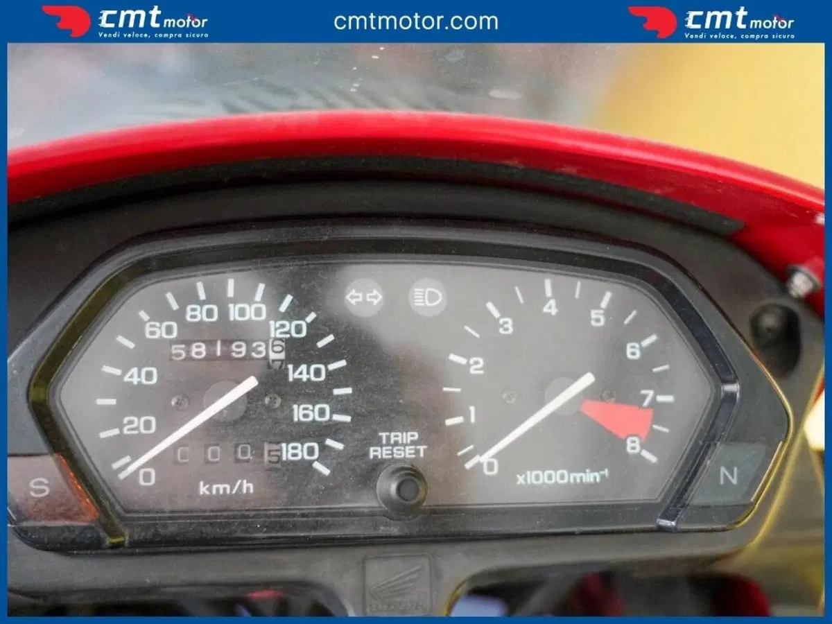 Honda NX 650 Dominator (1996 - 02) (5)