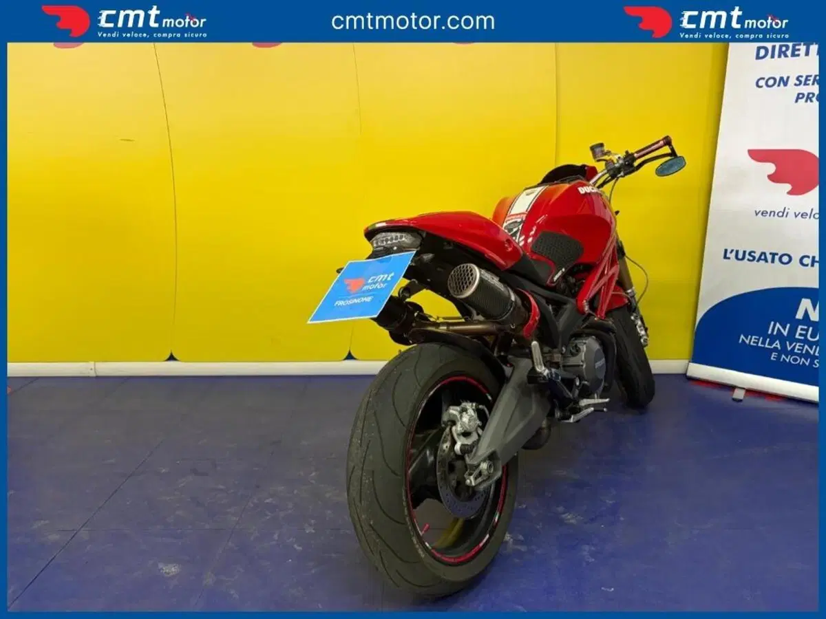 Ducati Monster 696 (2008 - 13) (4)