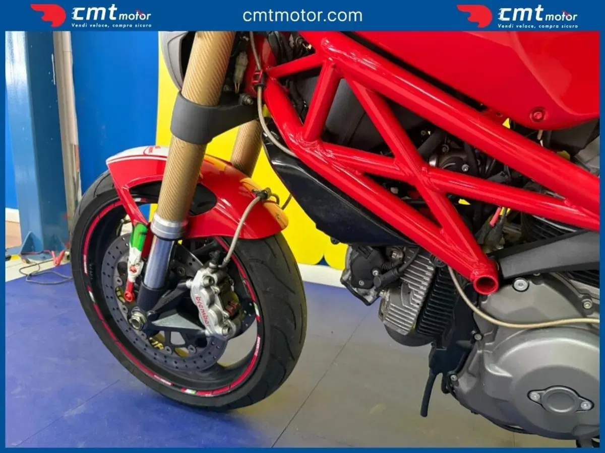 Ducati Monster 696 (2008 - 13) (6)