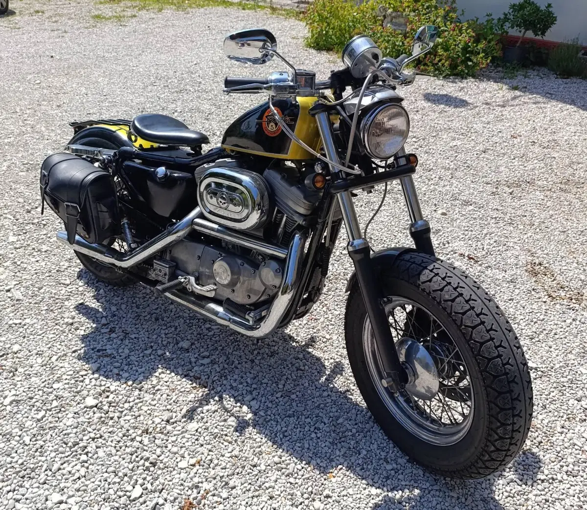 Harley-Davidson 883 Hugger (1994 - 00) - XLH