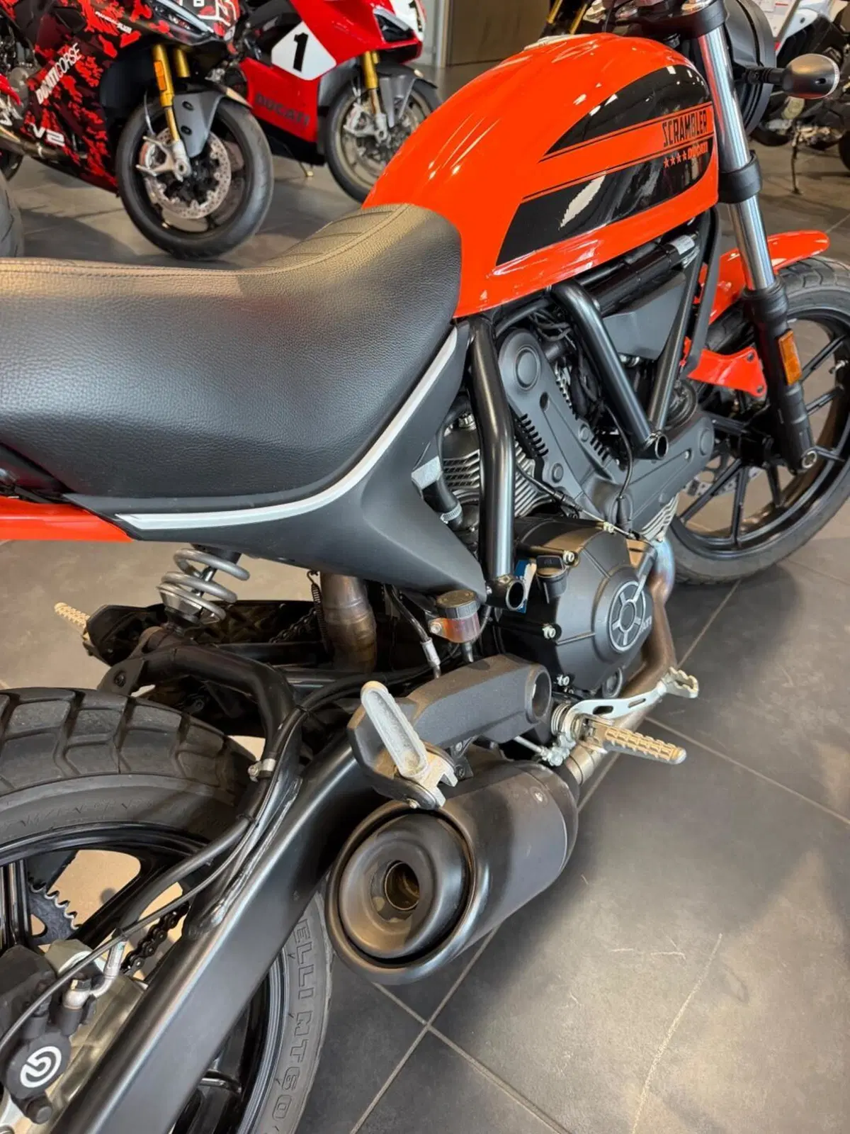 Ducati Scrambler 400 Sixty 2 (2016 - 21) (9)