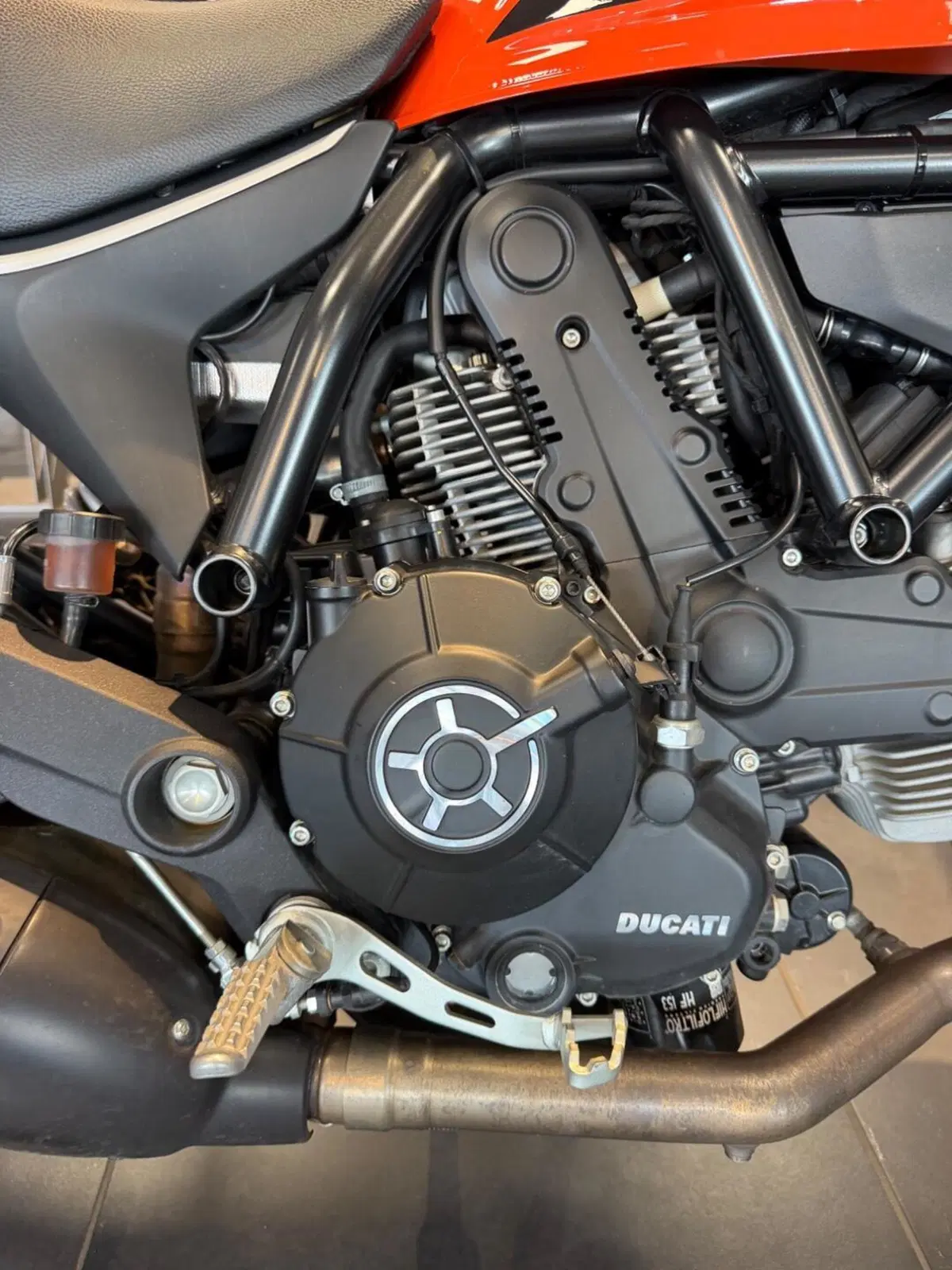 Ducati Scrambler 400 Sixty 2 (2016 - 21) (12)