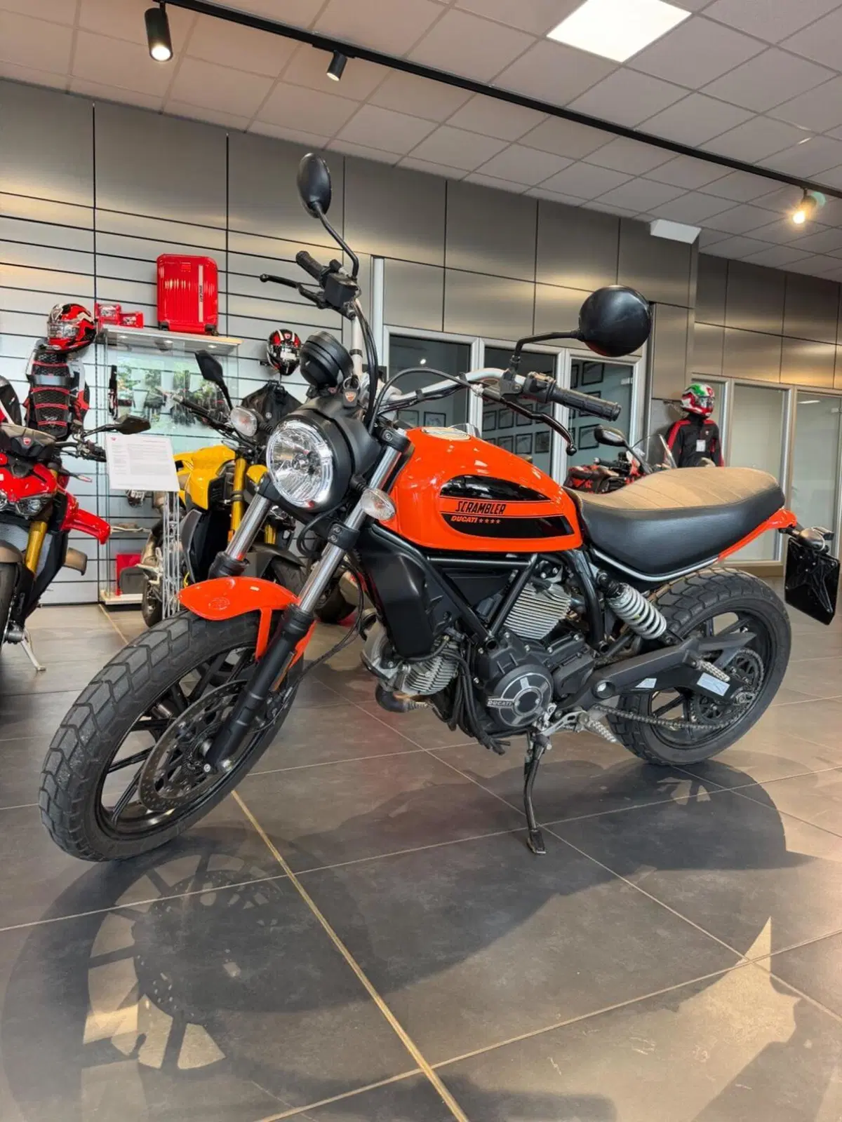 Ducati Scrambler 400 Sixty 2 (2016 - 21) (7)