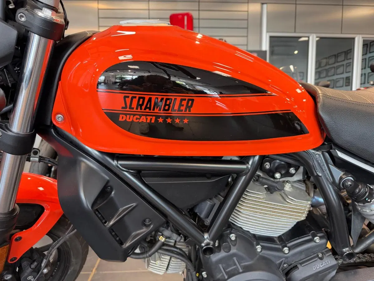 Ducati Scrambler 400 Sixty 2 (2016 - 21) (16)