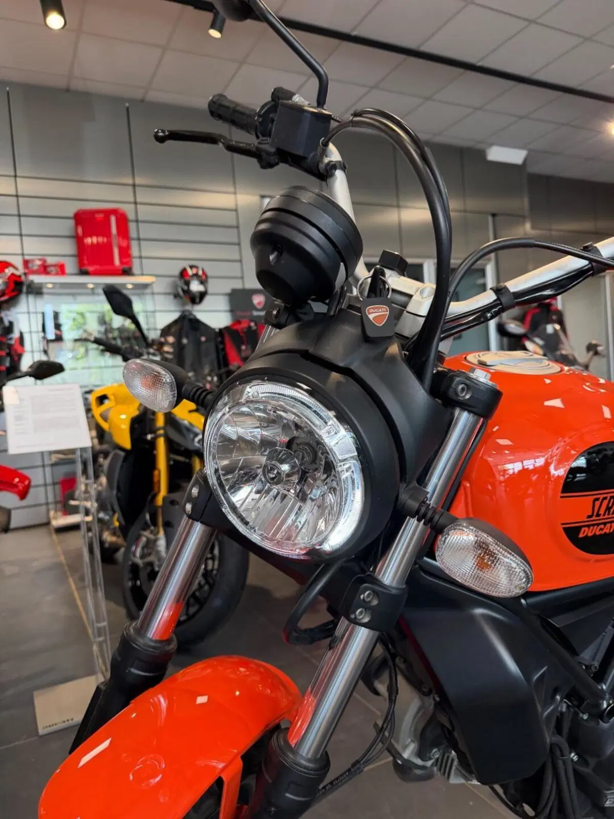 Ducati Scrambler 400 Sixty 2 (2016 - 21) (17)
