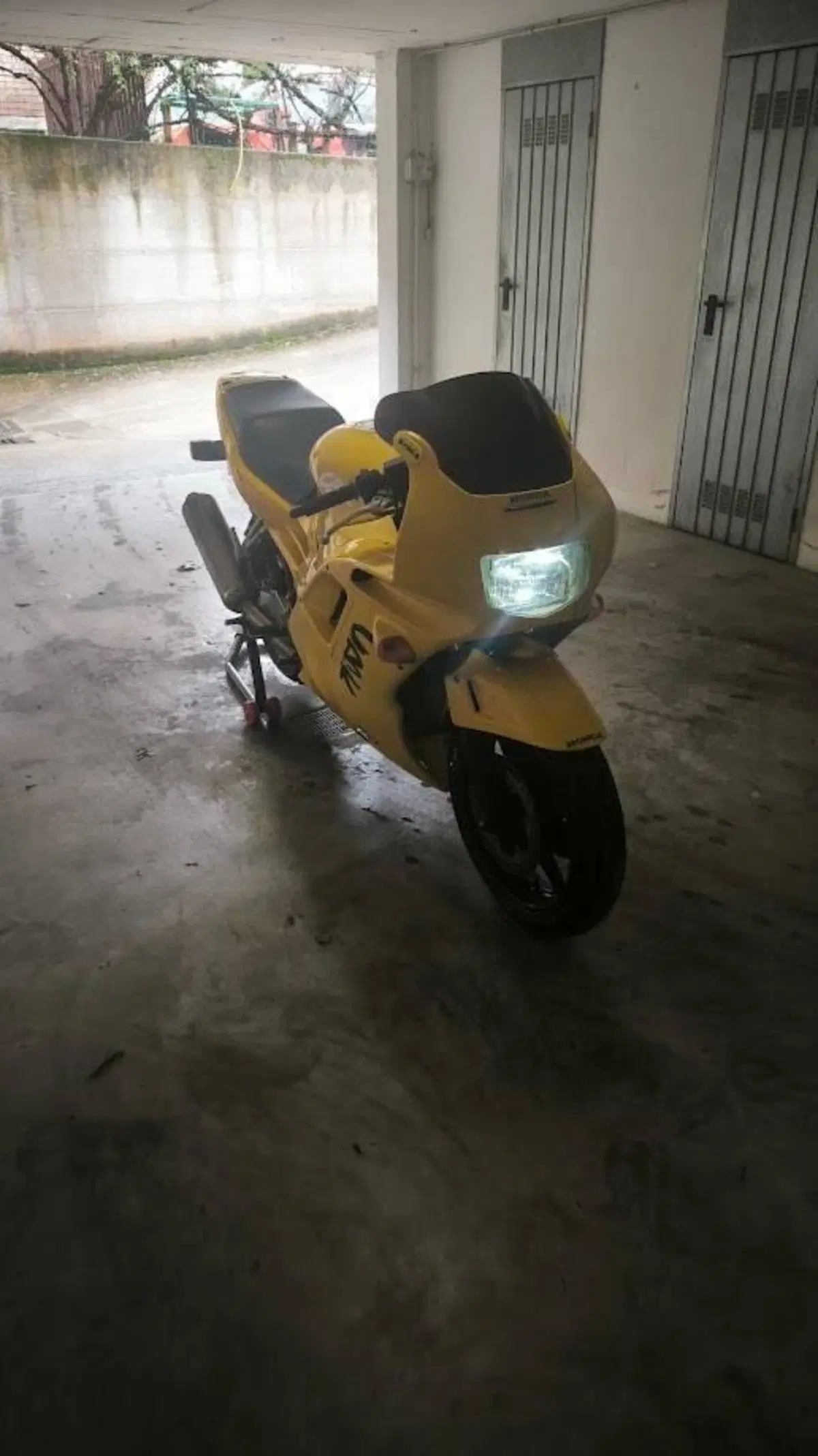 Honda CBR 600 F (2)