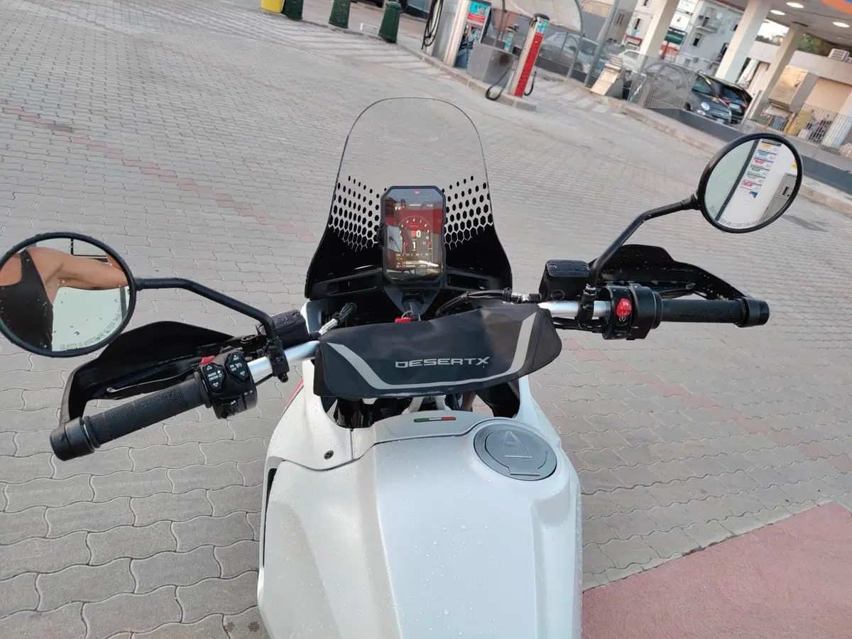 Ducati DesertX (2022 - 25) (9)