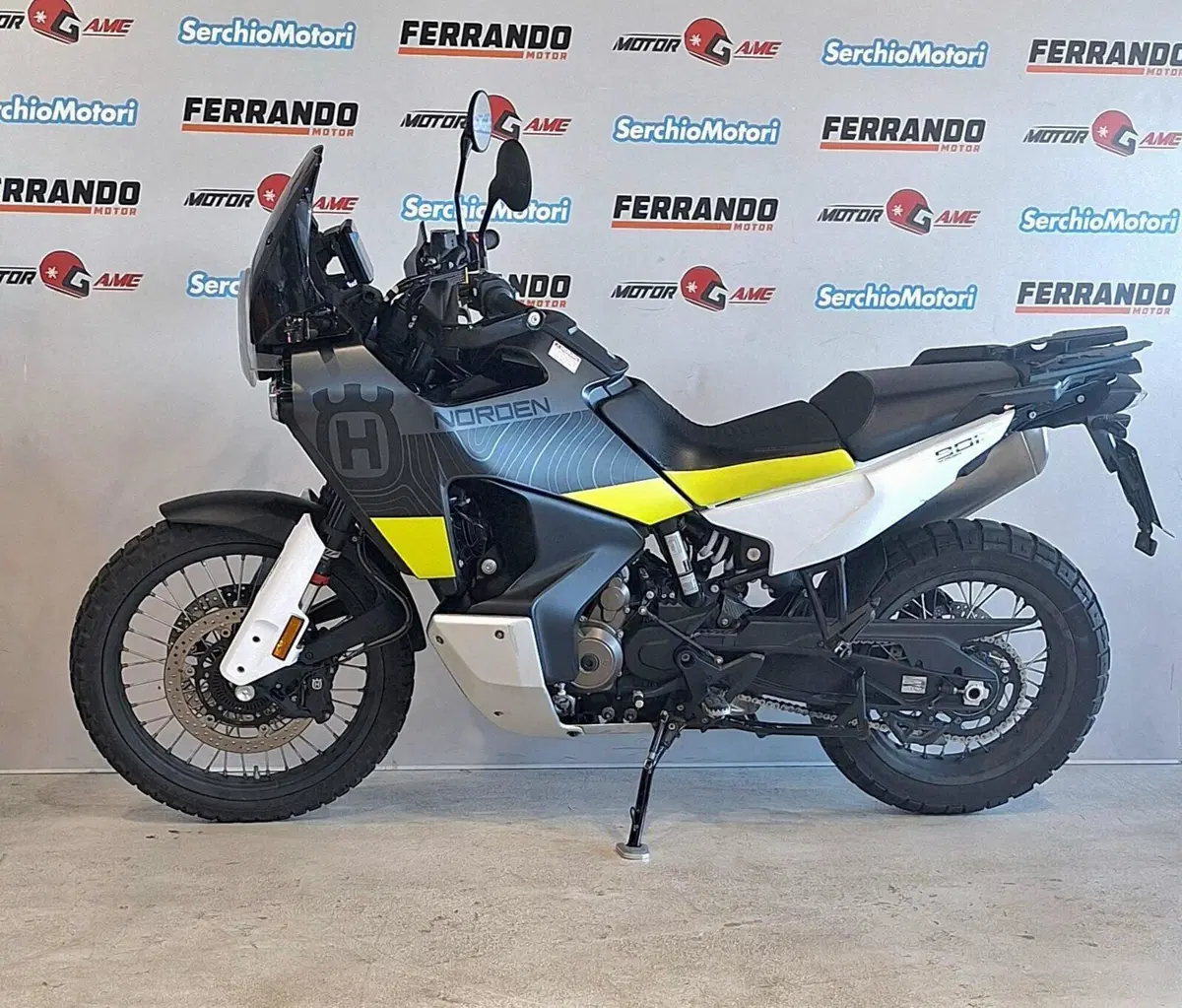 Husqvarna Norden 901 (2022 - 26) (3)