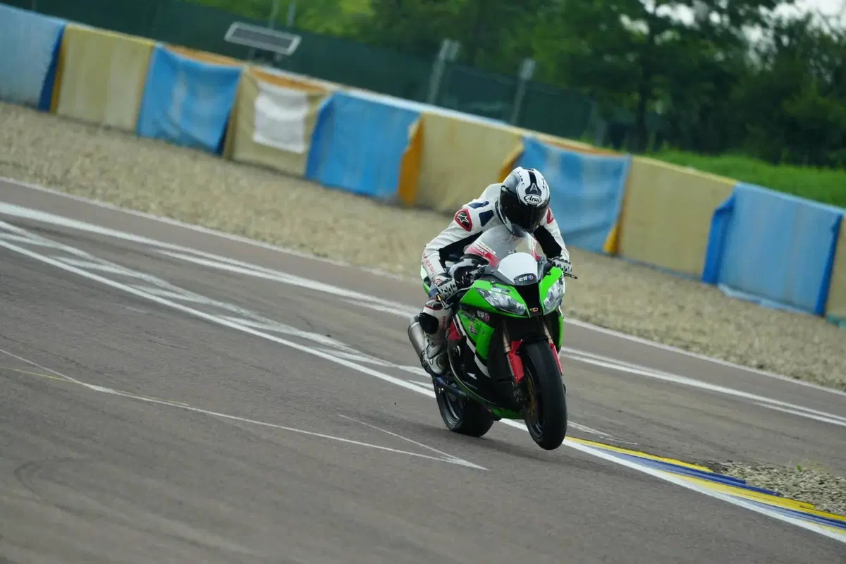 Kawasaki Ninja 1000 ZX-10R (2011 - 15) (6)