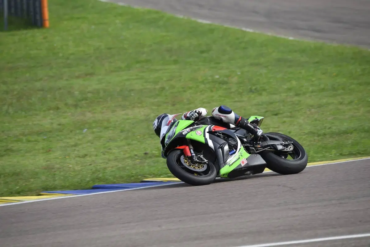 Kawasaki Ninja 1000 ZX-10R (2011 - 15) (10)