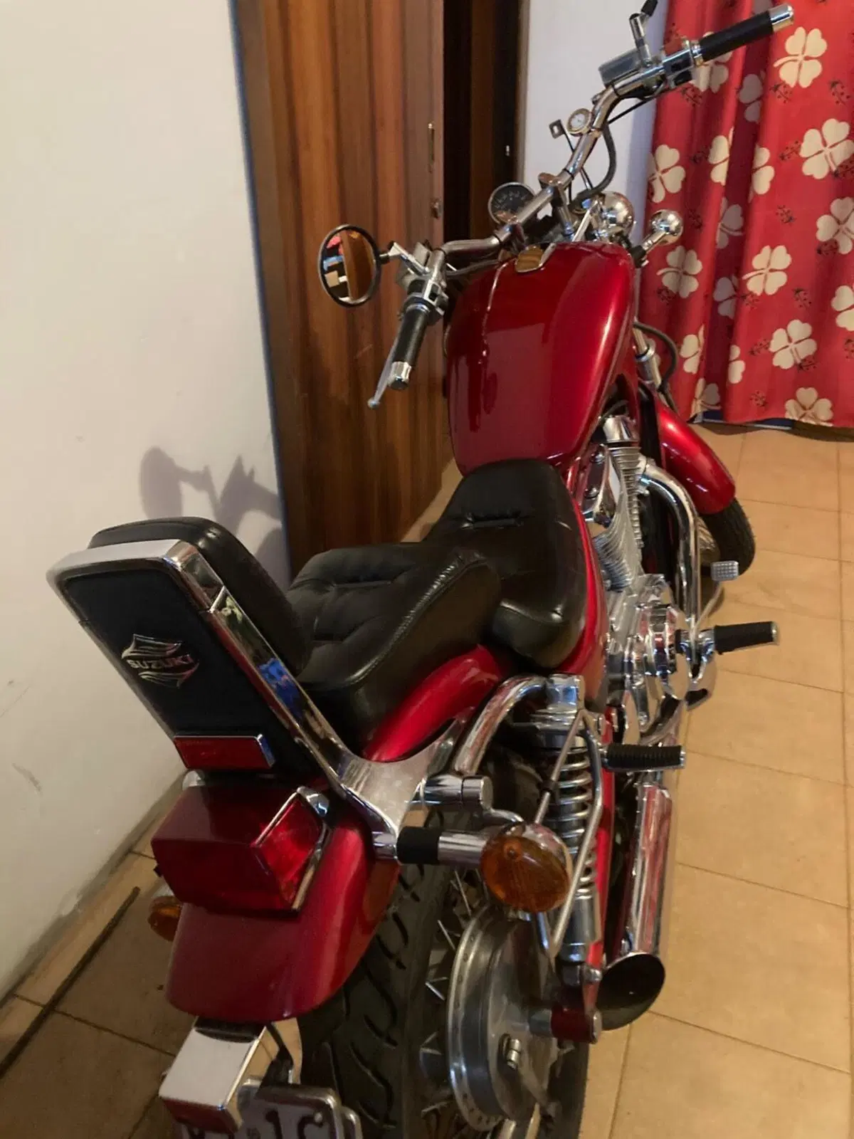 Suzuki INTRUDER VS800 (4)