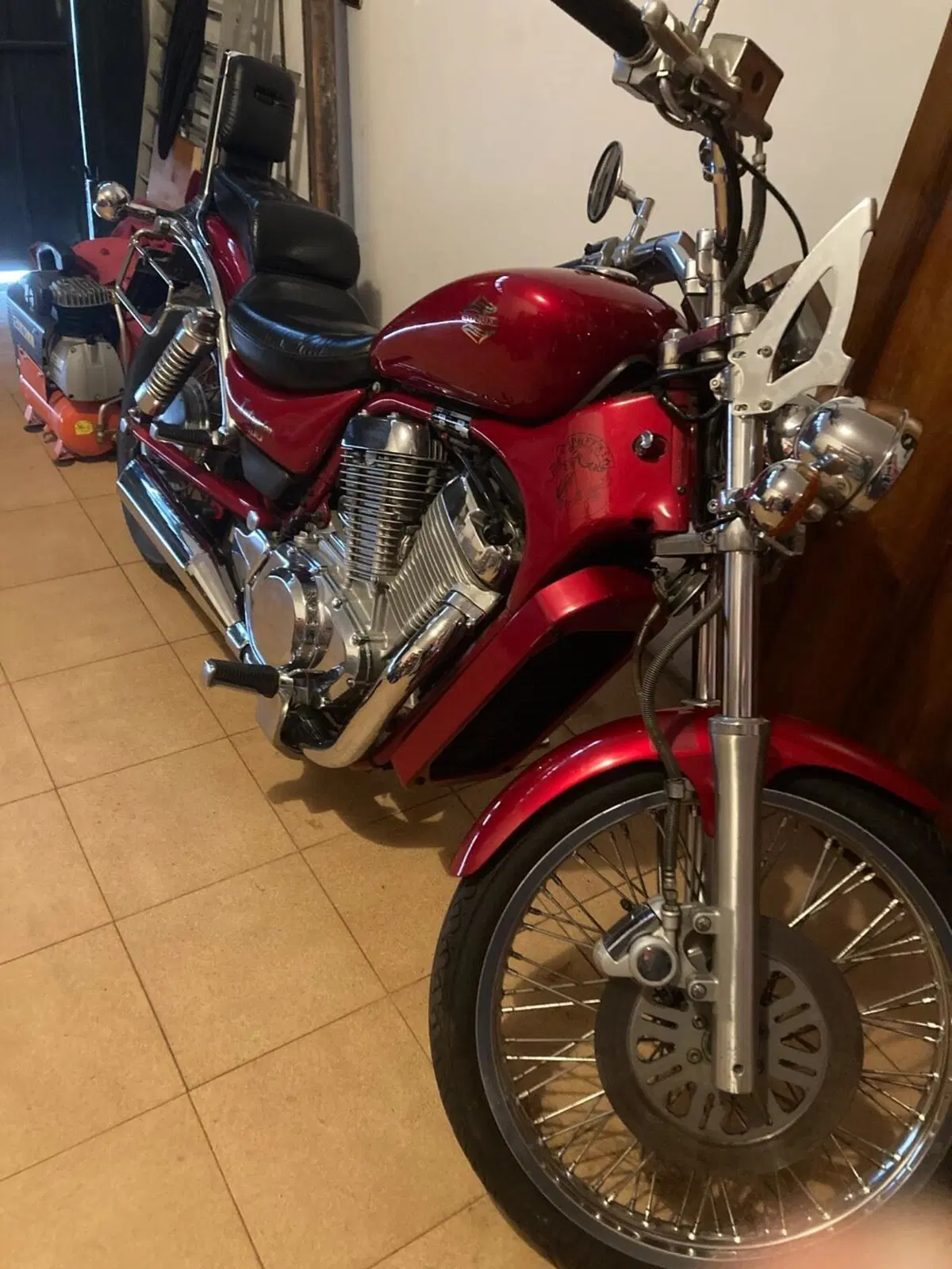 Suzuki INTRUDER VS800 (5)