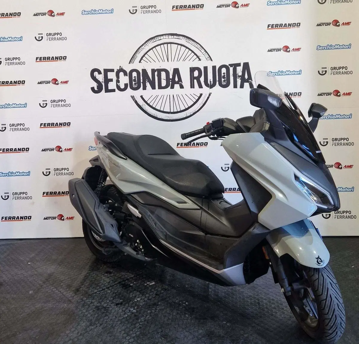 Honda Forza 350 (2022 - 24) (4)