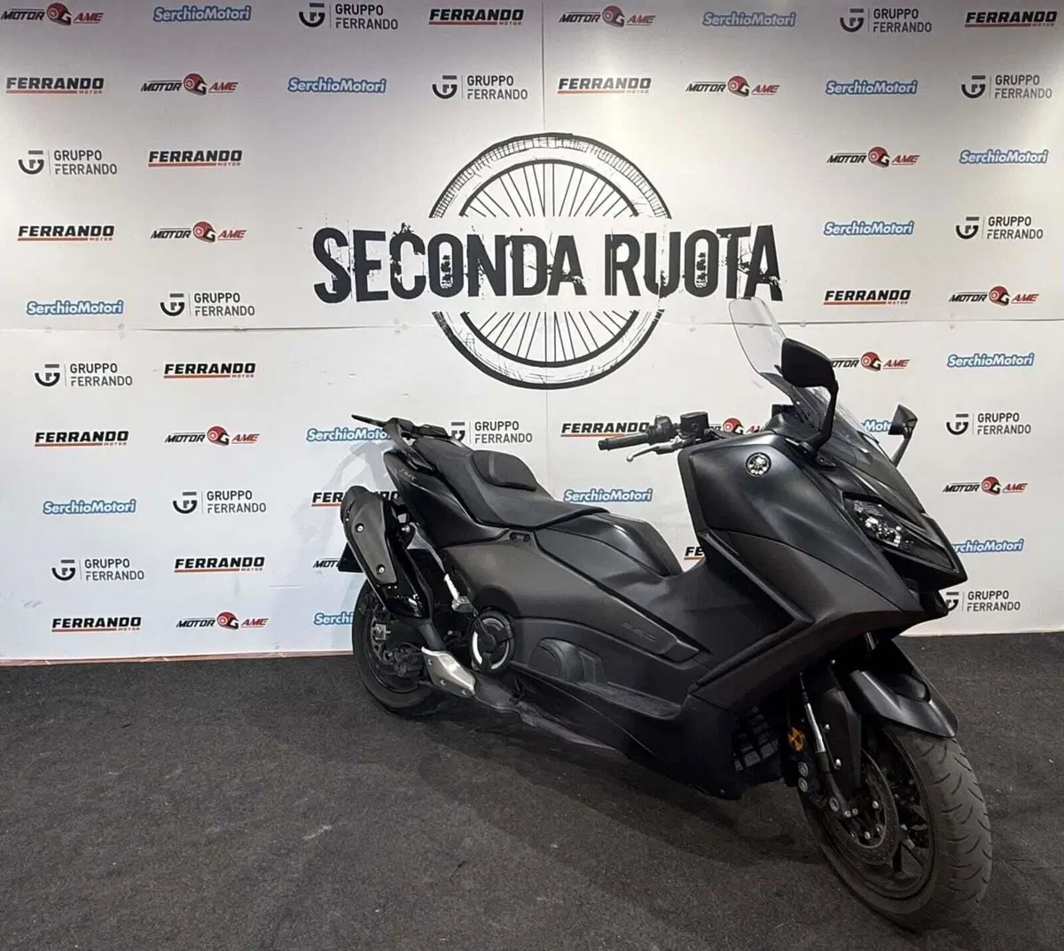 Yamaha T-Max 560 (2022 - 24) (2)