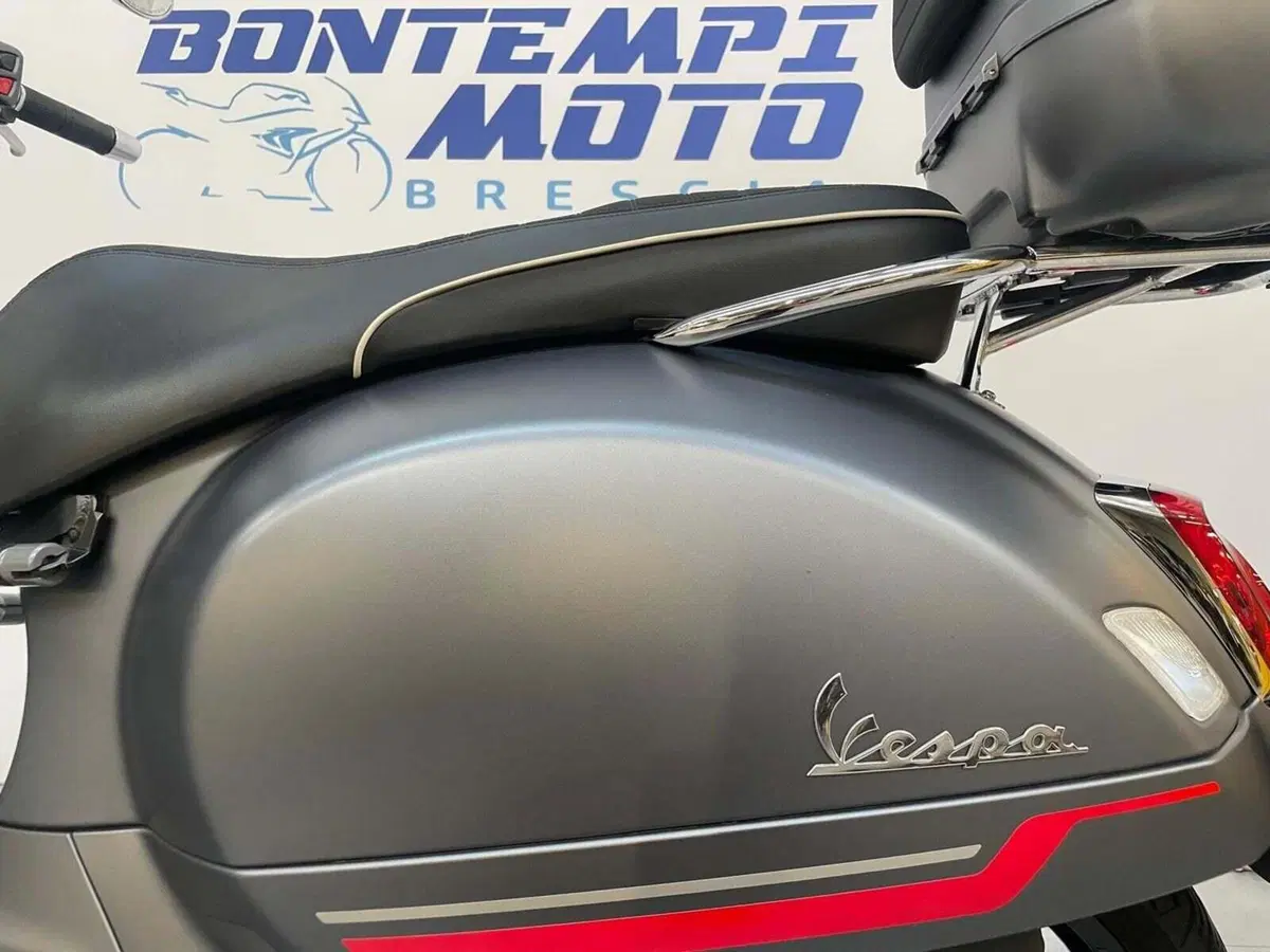 Vespa GTS 300 Super Hpe (2021 - 22) (11)