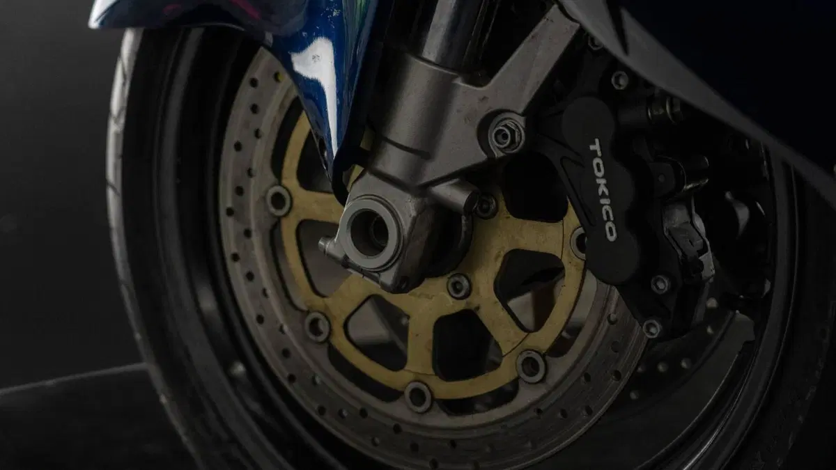 Suzuki GSX 1300 R Hayabusa (1999 - 06) (3)