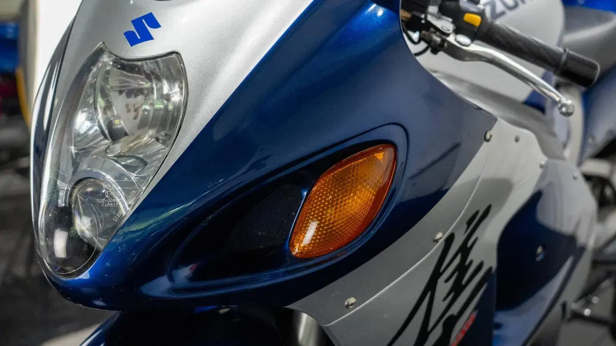 Suzuki GSX 1300 R Hayabusa (1999 - 06) (4)