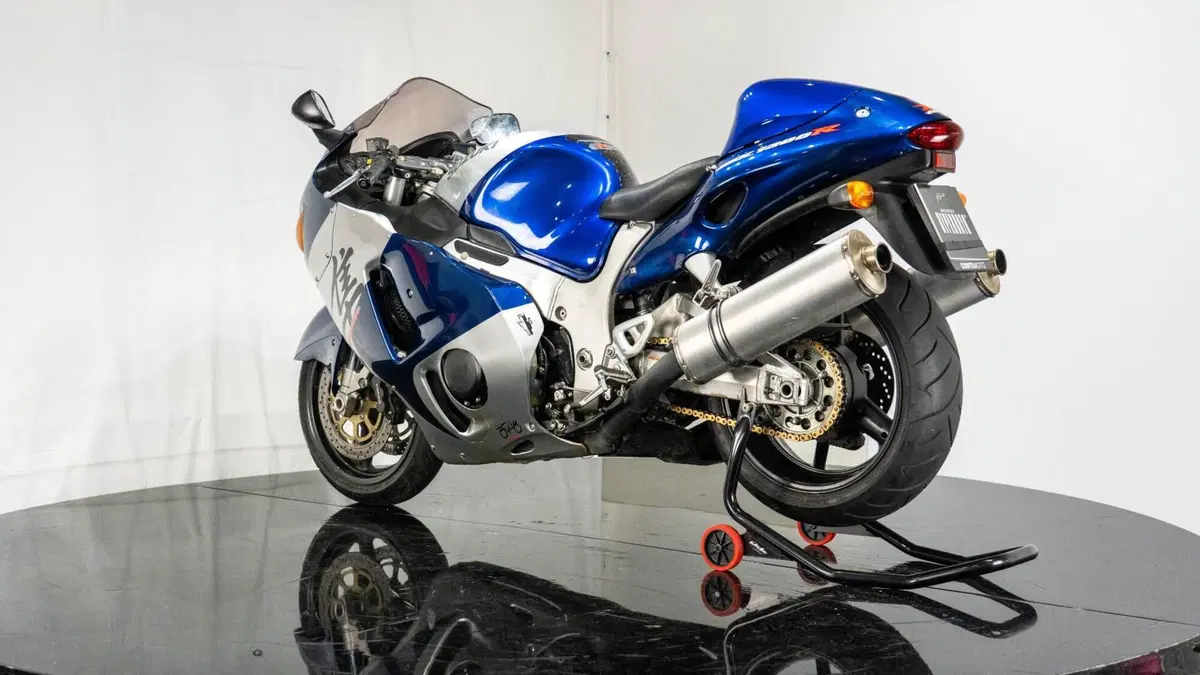 Suzuki GSX 1300 R Hayabusa (1999 - 06) (14)