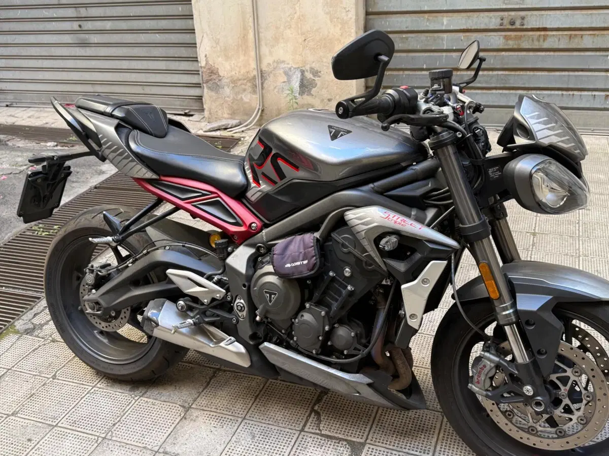 Triumph Street Triple RS (2020 - 22)