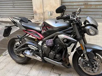 Triumph Street Triple RS (2020 - 22) usata