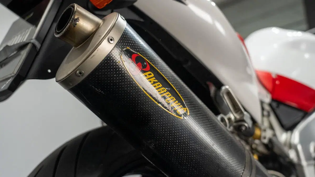 Yamaha YZF R1 (1998 - 99) (2)