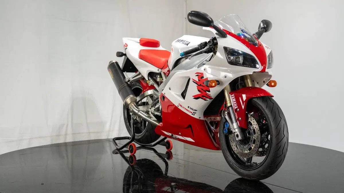 Yamaha YZF R1 (1998 - 99) (6)