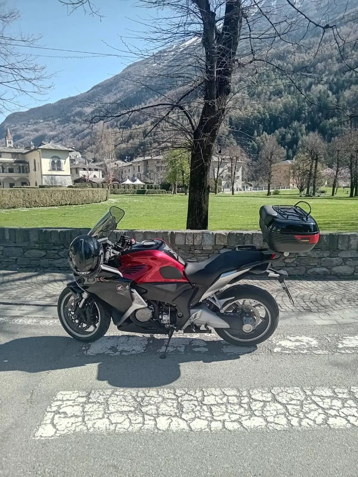 Honda VFR 1200 F ABS (2009 - 16) (6)
