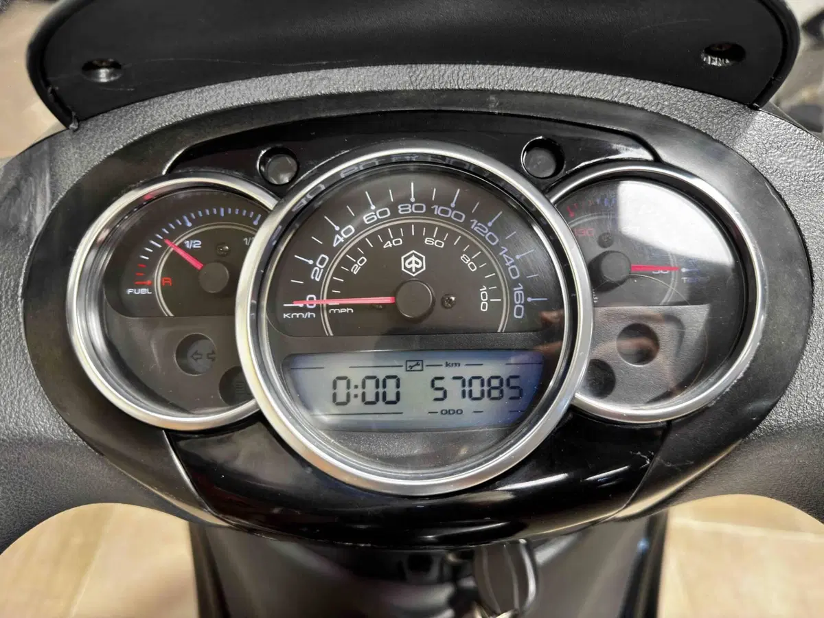 Piaggio Beverly 300 i.e. (2010 - 16) (5)