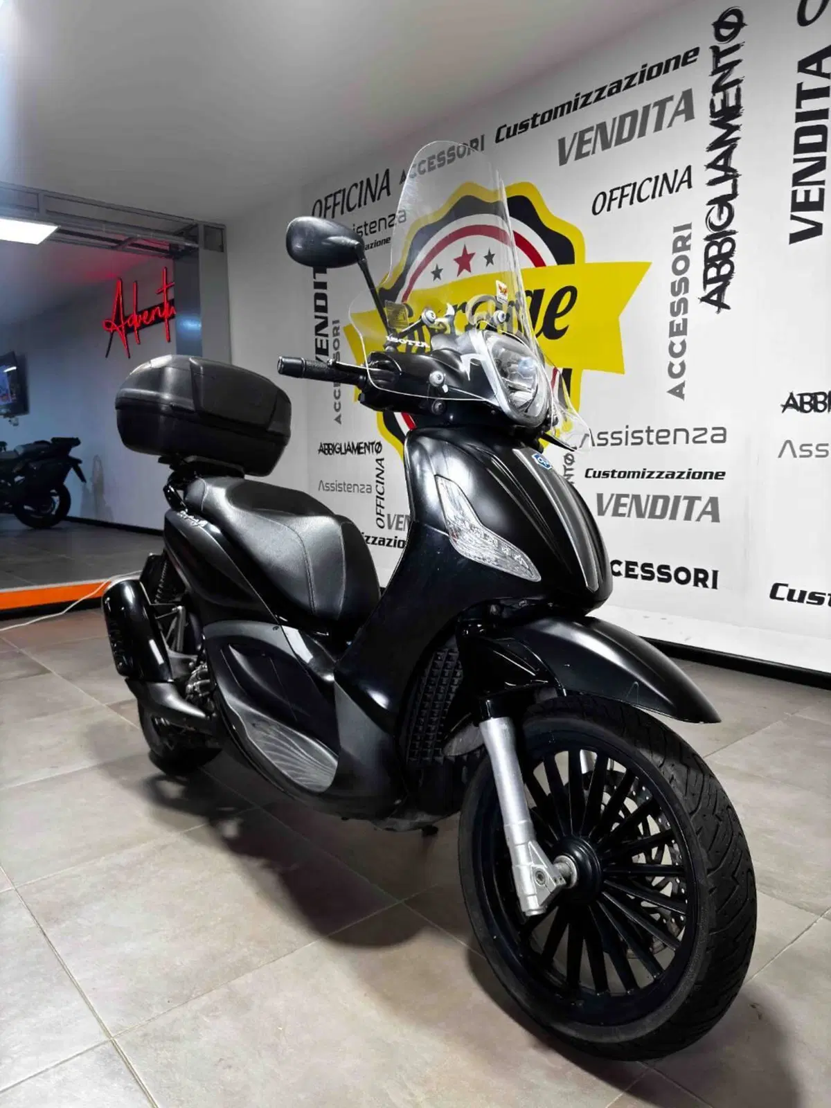 Piaggio Beverly 300 i.e. (2010 - 16) (2)