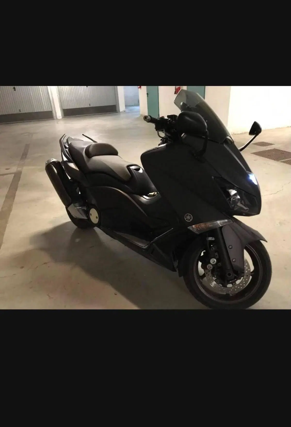 Yamaha T-Max 530 Black Max (2012 - 14)