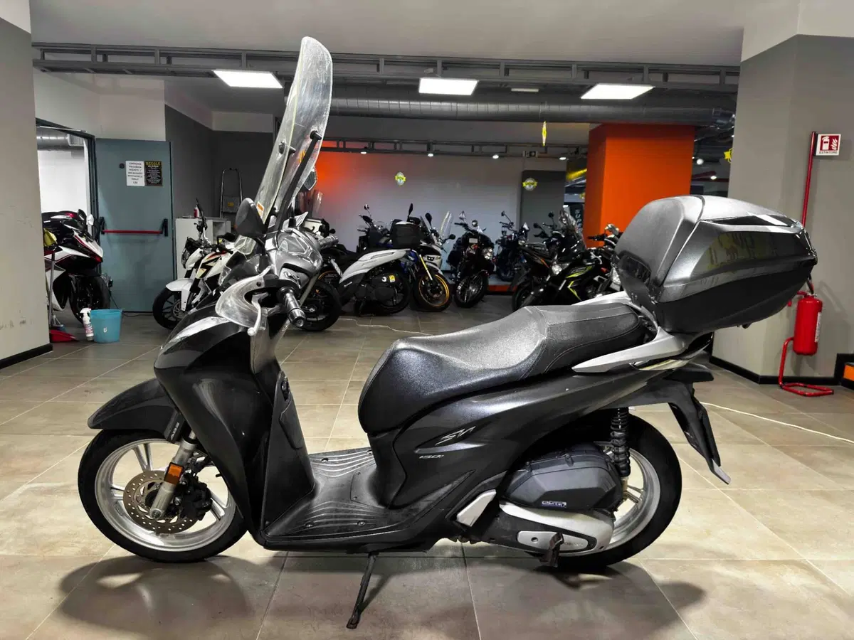 Honda SH 150i (2020 - 23) (4)