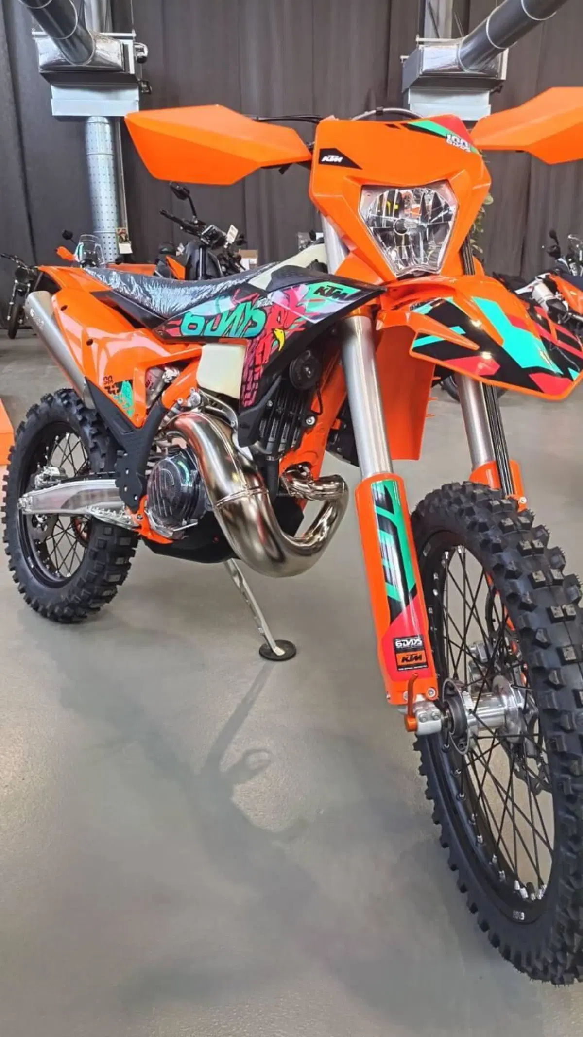 KTM 300 EXC 6Days (2027) (6)