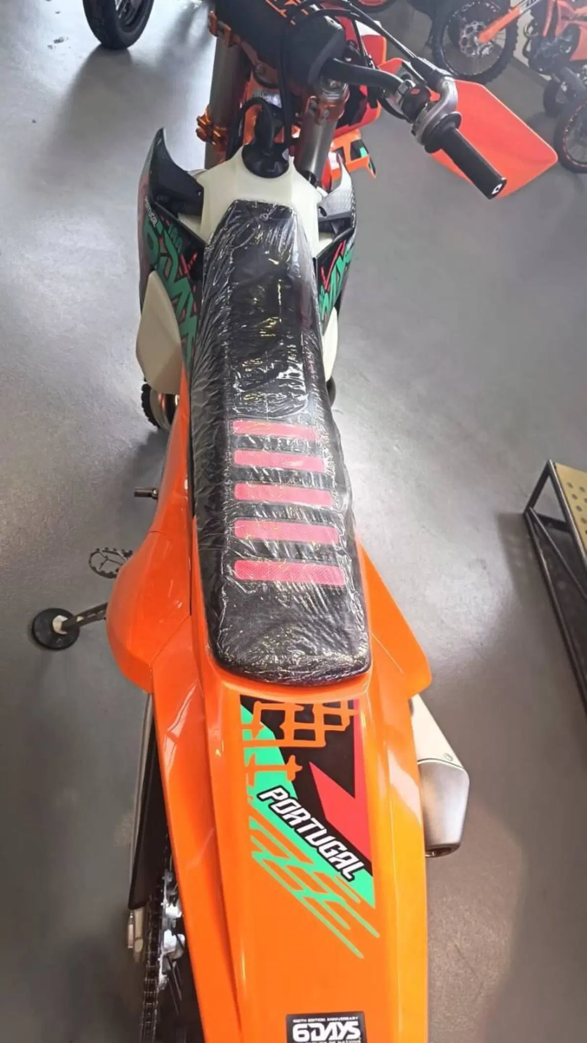 KTM 300 EXC 6Days (2027) (3)