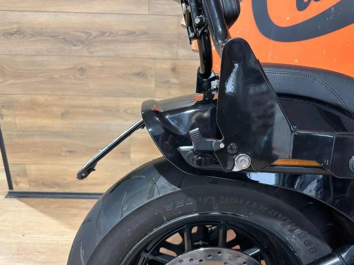 Harley-Davidson 114 Fat Bob (2018 - 20) - FXFBS (8)