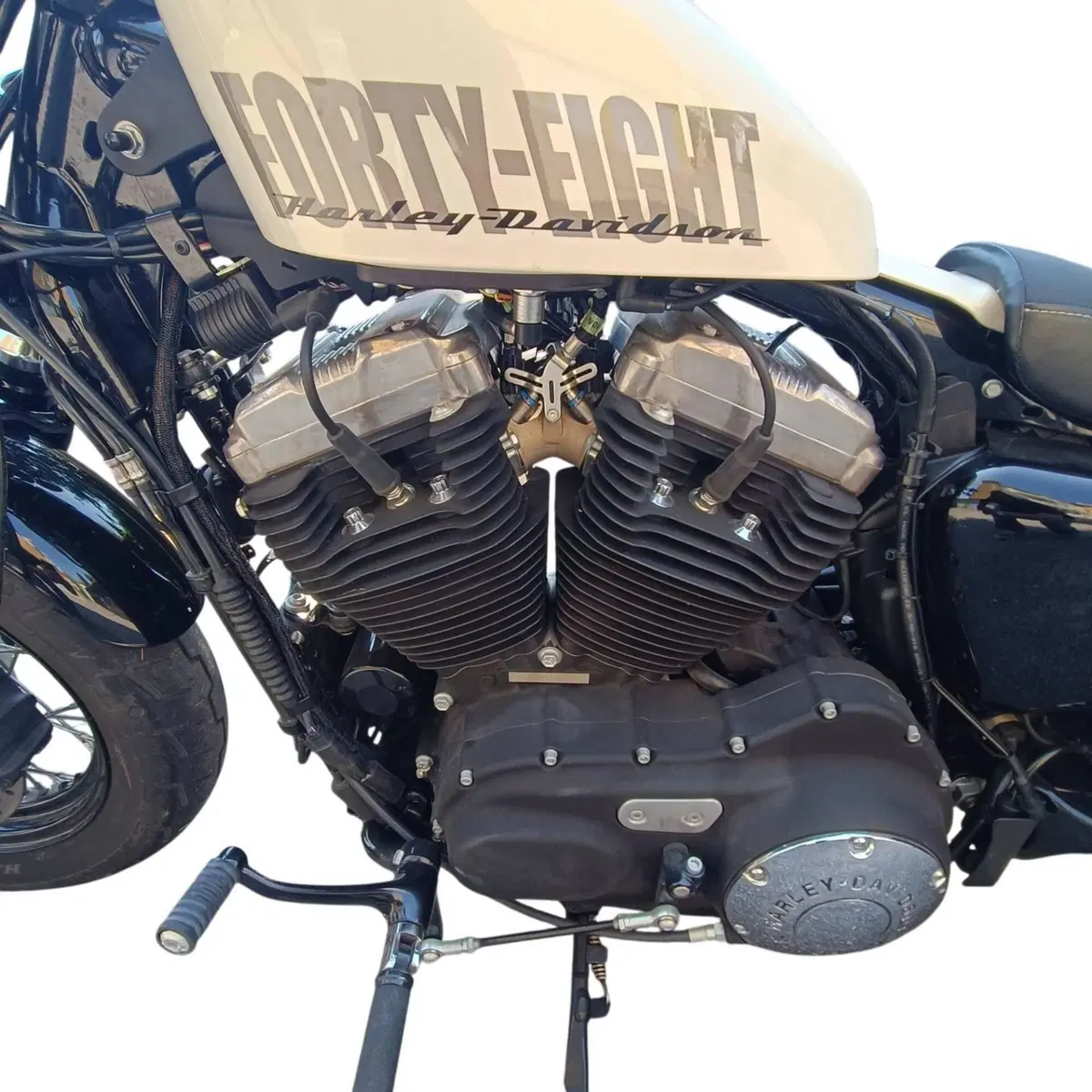 Harley-Davidson 1200 Forty-Eight (2010 - 15) (3)