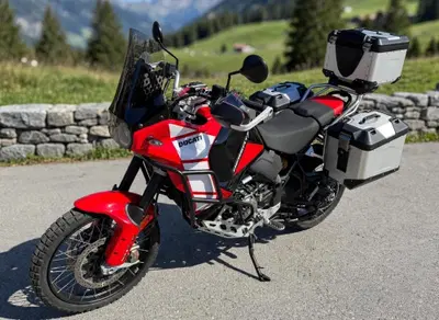 Ducati DesertX Discovery (2025) usata