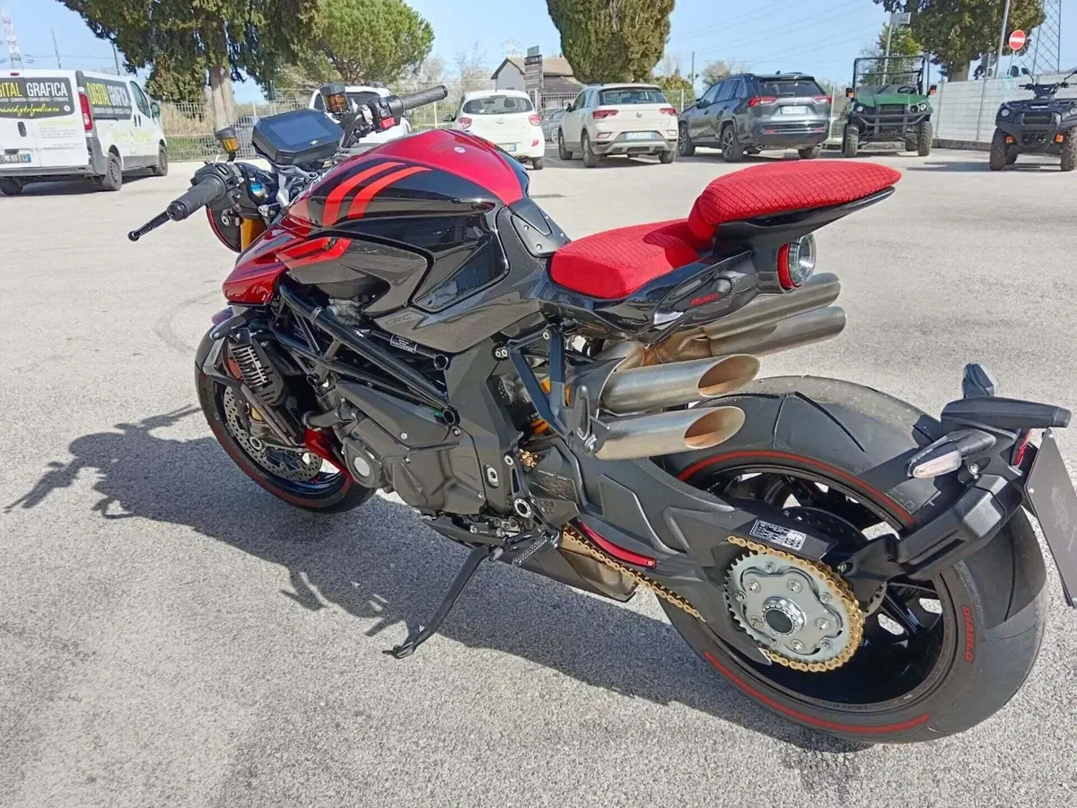 MV Agusta Rush 1000 (2023 - 26) (3)