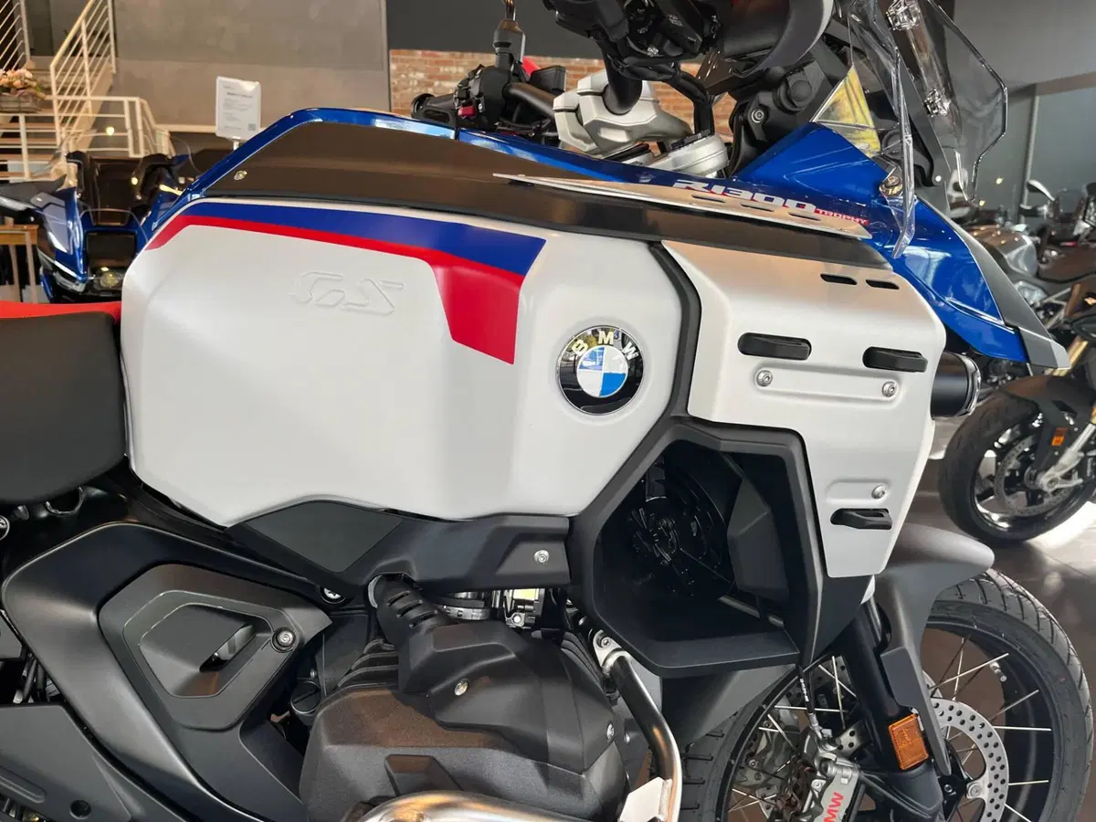 Bmw R 1300 GS Adventure Trophy (2025 - 26) (10)