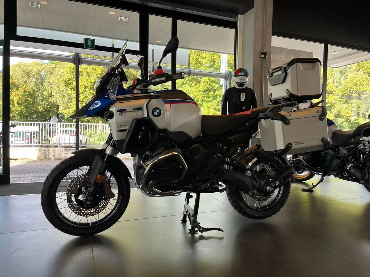 Bmw R 1300 GS Adventure Trophy (2025 - 26) (3)