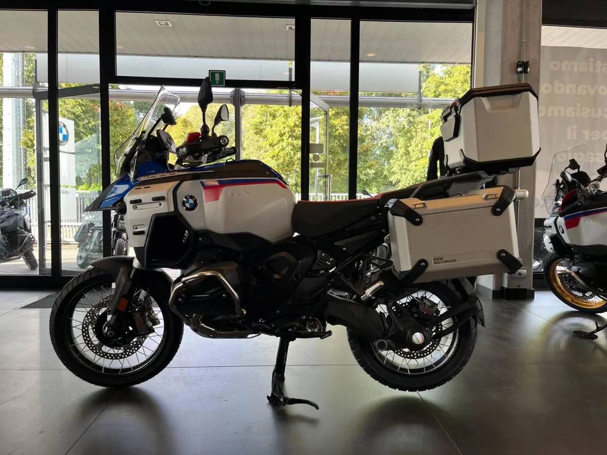 Bmw R 1300 GS Adventure Trophy (2025 - 26) (6)