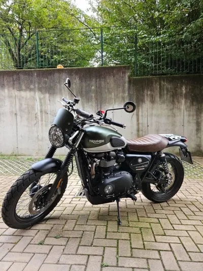 Triumph Street Scrambler 900 (2021 - 22) usata