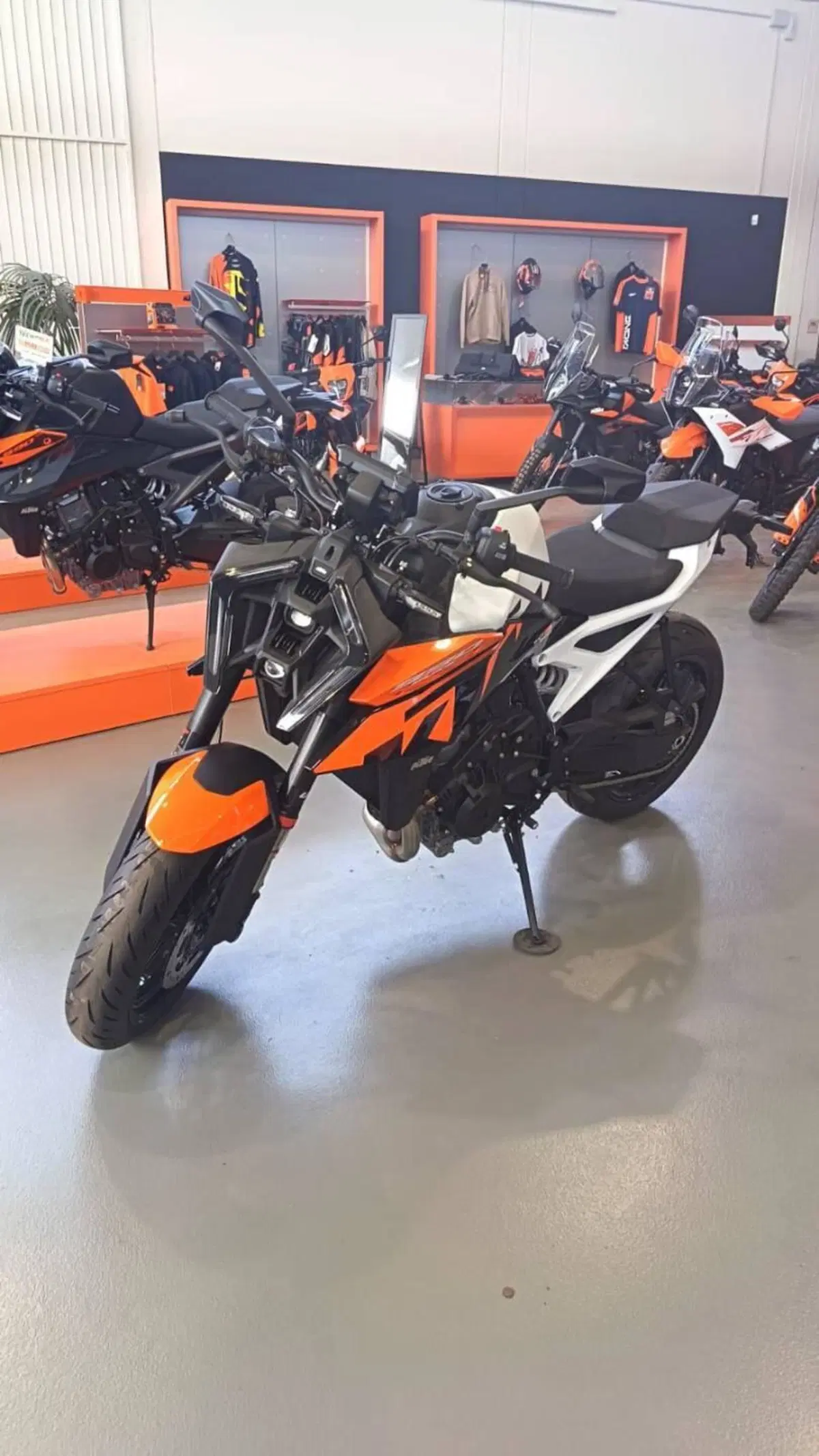 KTM 990 Duke (2024 - 26)