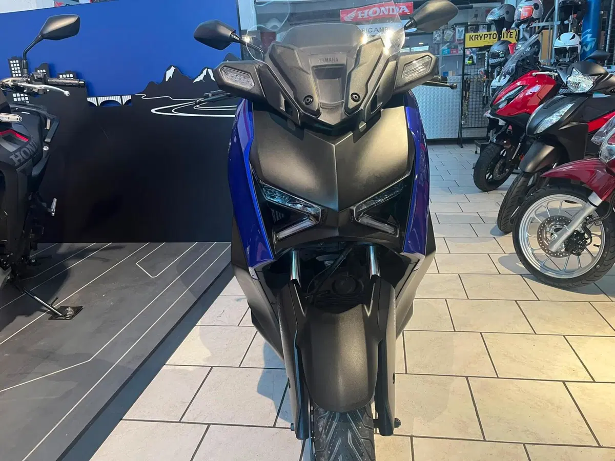 Yamaha X-Max 300 (2025 - 26) (5)