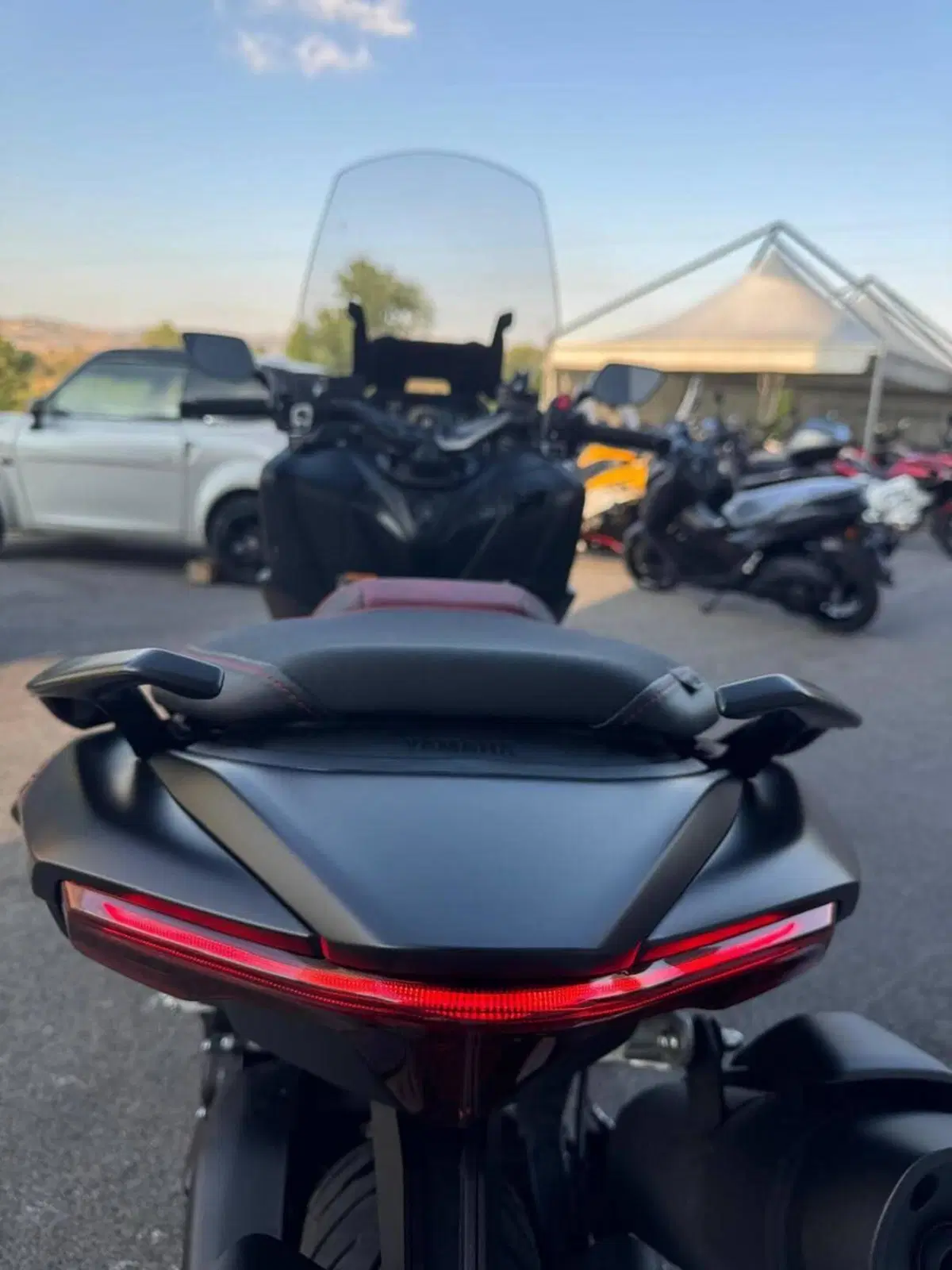 Yamaha T-Max 560 25th Anniversary (2026) (5)