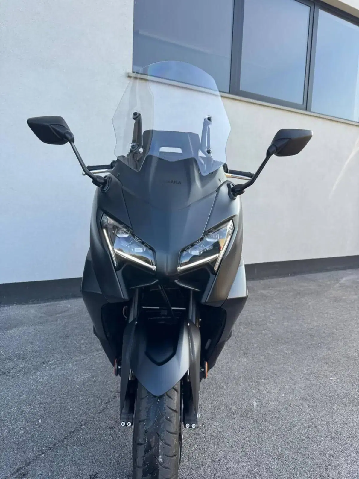 Yamaha T-Max 560 25th Anniversary (2026) (3)