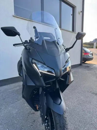 Yamaha T-Max 560 25th Anniversary (2026) usata