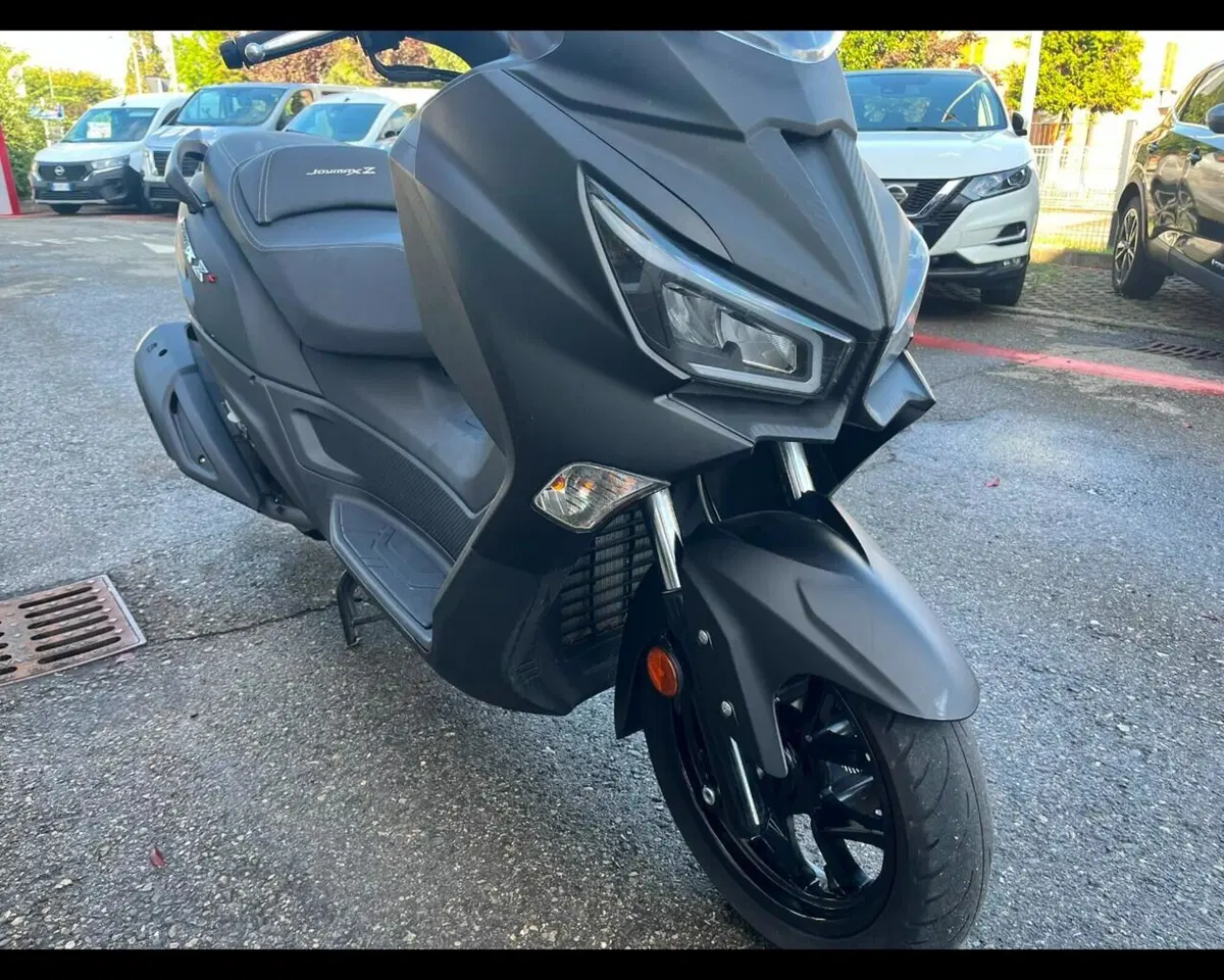 Sym Joymax 300 Z+ (2021 - 24) (10)