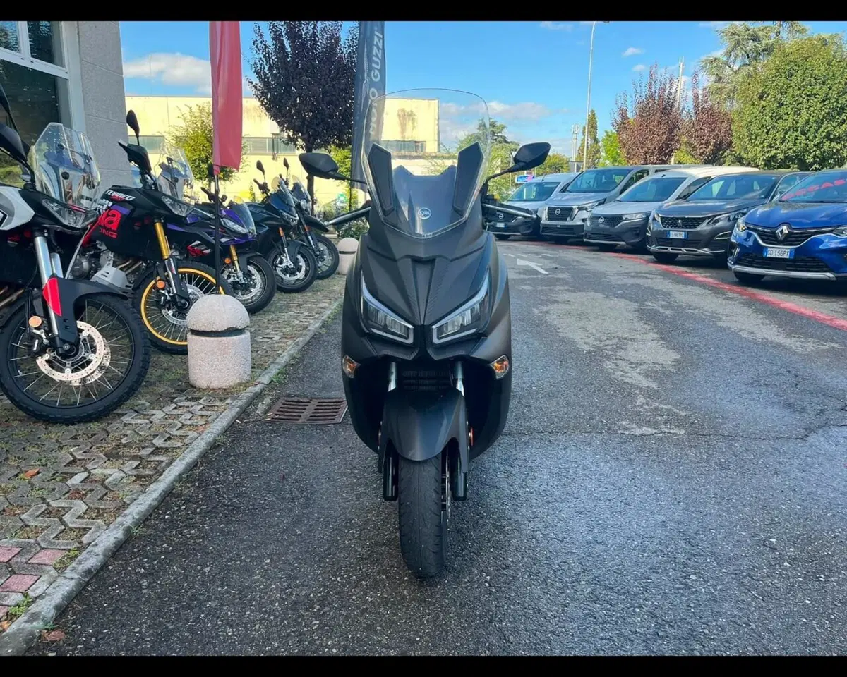 Sym Joymax 300 Z+ (2021 - 24) (2)